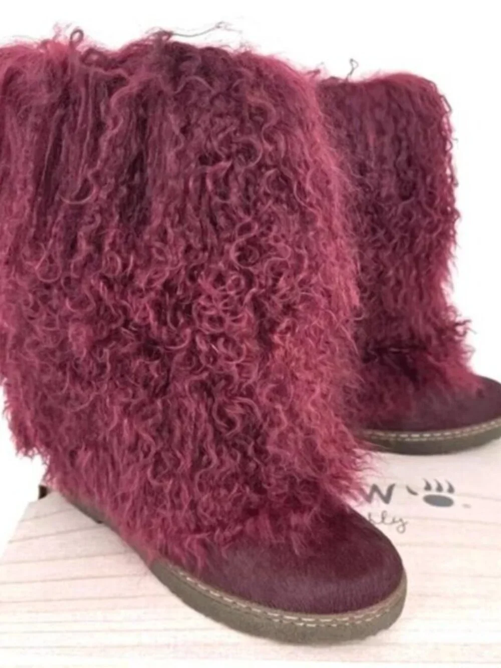 Bearpaw Boetis II Burgundy Curly Lamb Fur Sheepskin Lined Mongolian Boots 6 NEW
